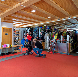 FLEXRENT-Shop-interior